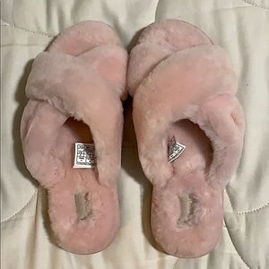 UGG Fuzette slippers in Baby Pink